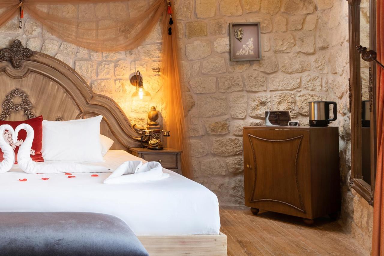 Elysion Cave Suites Ürgüp Bagian luar foto